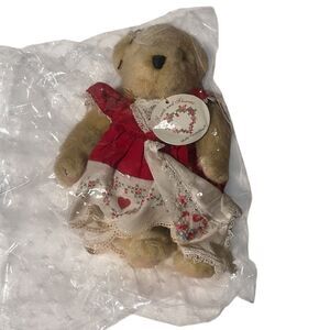 Muffy Vanderbear Valentine Hearts Flowers Red White Toy Bear Collectible 1996 8"